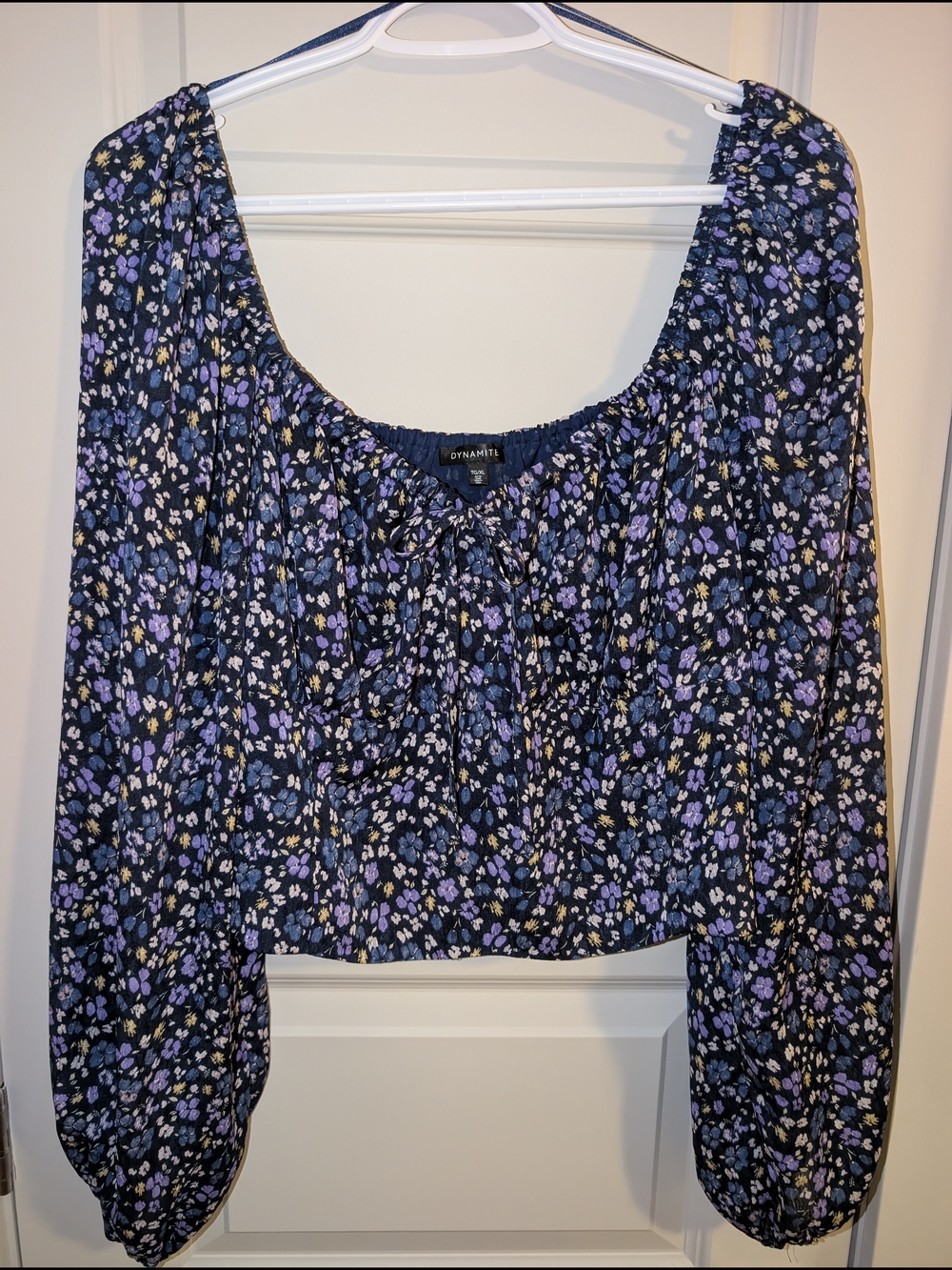 Dynamite Black Floral Long-Sleeve Crop Top - Purple & Blue Flowers